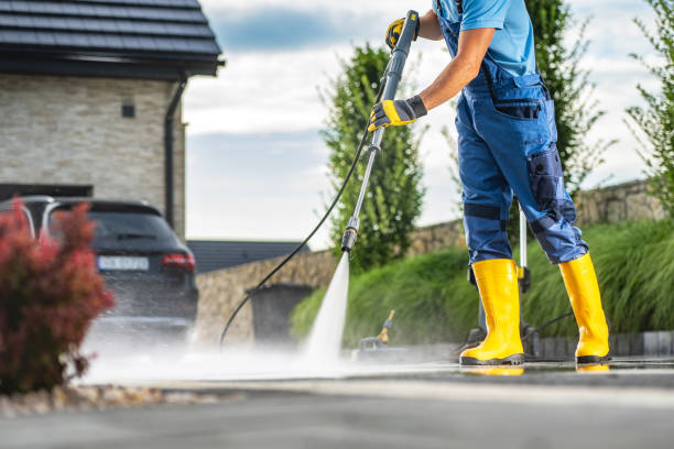 Best Sidewalk and Walkway Cleaning  in Lantana, FL